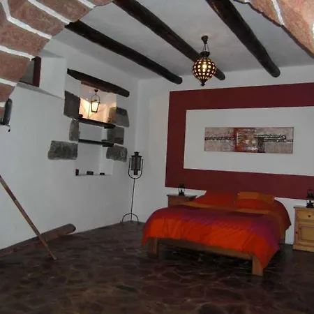 Sleeps 5 Wifi 아파트